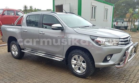 Tenga Tsaru Toyota Hilux Sirivha Mota in Beitbridge in Matabeleland South Tenga Tsaru Toyota Hilux Sirivha Mota in Beitbridge in Matabeleland South