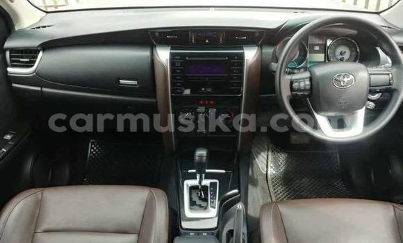 Tenga Tsaru Toyota Fortuner Sirivha Mota in Beitbridge in Matabeleland South Tenga Tsaru Toyota Fortuner Sirivha Mota in Beitbridge in Matabeleland South