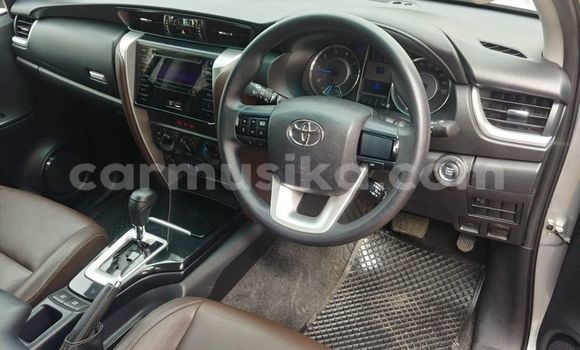 Tenga Tsaru Toyota Fortuner Sirivha Mota in Beitbridge in Matabeleland South Tenga Tsaru Toyota Fortuner Sirivha Mota in Beitbridge in Matabeleland South