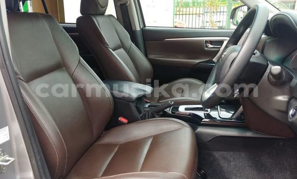 Tenga Tsaru Toyota Fortuner Sirivha Mota in Beitbridge in Matabeleland South Tenga Tsaru Toyota Fortuner Sirivha Mota in Beitbridge in Matabeleland South