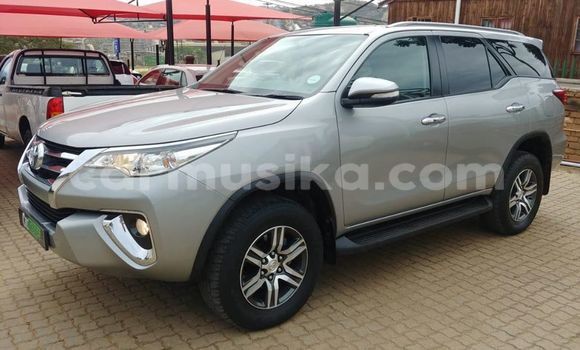 Tenga Tsaru Toyota Fortuner Sirivha Mota in Beitbridge in Matabeleland South Tenga Tsaru Toyota Fortuner Sirivha Mota in Beitbridge in Matabeleland South