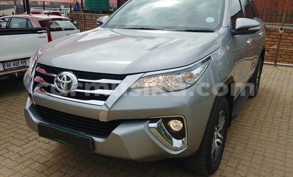 Tenga Tsaru Toyota Fortuner Sirivha Mota in Beitbridge in Matabeleland South Tenga Tsaru Toyota Fortuner Sirivha Mota in Beitbridge in Matabeleland South