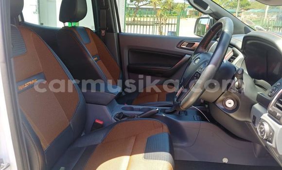 Acheter Occasion Voiture Ford Ranger Blanc à Beitbridge, Matabeleland South Acheter Occasion Voiture Ford Ranger Blanc à Beitbridge, Matabeleland South