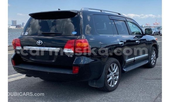 Nunua Imported Toyota Land Cruiser Nyeusi Gari ndani ya Import - Dubai nchini Harare Nunua Imported Toyota Land Cruiser Nyeusi Gari ndani ya Import - Dubai nchini Harare