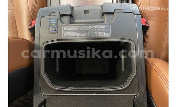 Nunua Imported Toyota Land Cruiser Nyeusi Gari ndani ya Import - Dubai nchini Harare Nunua Imported Toyota Land Cruiser Nyeusi Gari ndani ya Import - Dubai nchini Harare