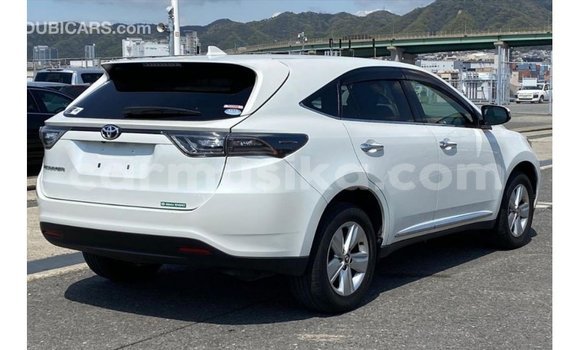 Buy Import Toyota Harrier White Car in Import - Dubai in Harare Buy Import Toyota Harrier White Car in Import - Dubai in Harare