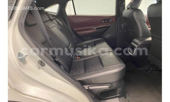 Buy Import Toyota Harrier White Car in Import - Dubai in Harare Buy Import Toyota Harrier White Car in Import - Dubai in Harare
