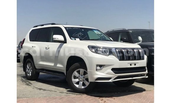 Tenga Imported Toyota Prado Chena Mota in Import - Dubai in Harare Tenga Imported Toyota Prado Chena Mota in Import - Dubai in Harare