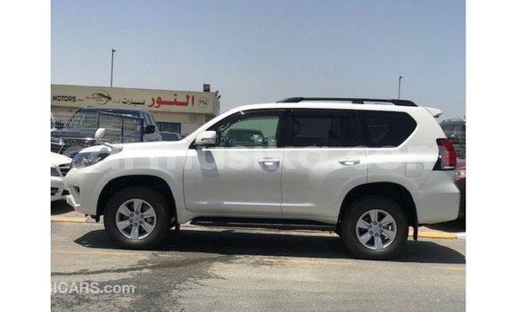 Buy Import Toyota Prado White Car in Import - Dubai in Harare Buy Import Toyota Prado White Car in Import - Dubai in Harare