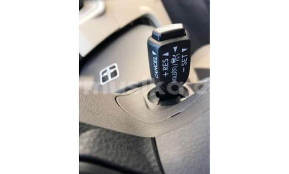 Buy Import Toyota Prado White Car in Import - Dubai in Harare Buy Import Toyota Prado White Car in Import - Dubai in Harare