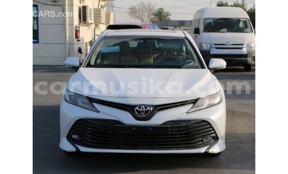 Acheter Import Voiture Toyota Camry Blanc à Import - Dubai, Harare Acheter Import Voiture Toyota Camry Blanc à Import - Dubai, Harare