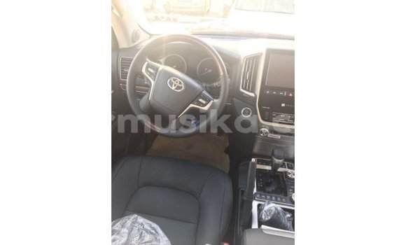 Acheter Import Voiture Toyota Land Cruiser Noir à Import - Dubai, Harare Acheter Import Voiture Toyota Land Cruiser Noir à Import - Dubai, Harare