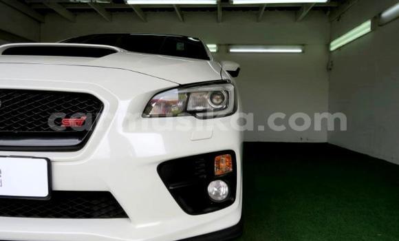 Acheter Occasion Voiture Subaru WRX STi Blanc à Beitbridge, Matabeleland South Acheter Occasion Voiture Subaru WRX STi Blanc à Beitbridge, Matabeleland South