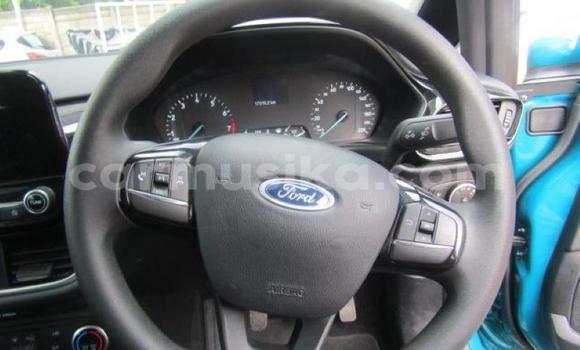 Nunua Ilio tumika Ford Fiesta Kijani Gari ndani ya Beitbridge nchini Matabeleland Kusini Nunua Ilio tumika Ford Fiesta Kijani Gari ndani ya Beitbridge nchini Matabeleland Kusini