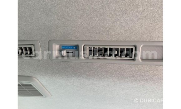 Tenga Imported Toyota Hiace Chena Mota in Import - Dubai in Harare Tenga Imported Toyota Hiace Chena Mota in Import - Dubai in Harare