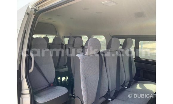 Tenga Imported Toyota Hiace Chena Mota in Import - Dubai in Harare Tenga Imported Toyota Hiace Chena Mota in Import - Dubai in Harare