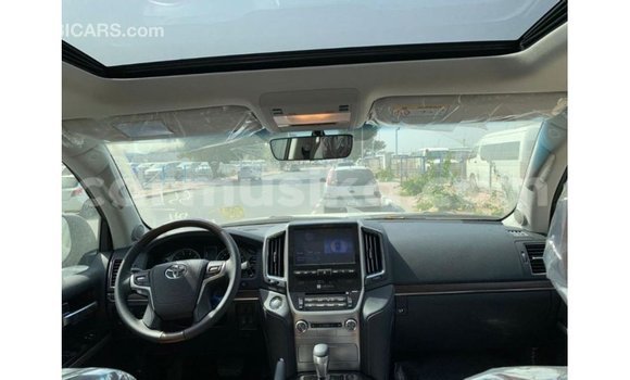 Acheter Import Voiture Toyota Land Cruiser Noir à Import - Dubai, Harare Acheter Import Voiture Toyota Land Cruiser Noir à Import - Dubai, Harare