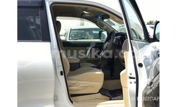 Buy Import Toyota Prado White Car in Import - Dubai in Harare Buy Import Toyota Prado White Car in Import - Dubai in Harare
