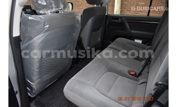 Acheter Import Voiture Toyota Land Cruiser Autre à Import - Dubai, Harare Acheter Import Voiture Toyota Land Cruiser Autre à Import - Dubai, Harare
