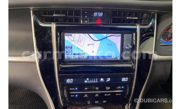 Nunua Imported Toyota Harrier Nyeusi Gari ndani ya Import - Dubai nchini Harare Nunua Imported Toyota Harrier Nyeusi Gari ndani ya Import - Dubai nchini Harare