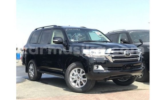 Tenga Imported Toyota Land Cruiser Nhema Mota in Import - Dubai in Harare Tenga Imported Toyota Land Cruiser Nhema Mota in Import - Dubai in Harare