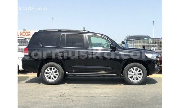 Tenga Imported Toyota Land Cruiser Nhema Mota in Import - Dubai in Harare Tenga Imported Toyota Land Cruiser Nhema Mota in Import - Dubai in Harare