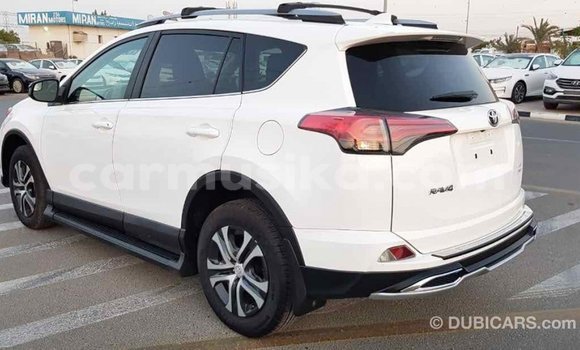 Tenga Imported Toyota RAV4 Chena Mota in Import - Dubai in Harare Tenga Imported Toyota RAV4 Chena Mota in Import - Dubai in Harare