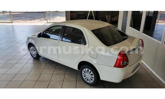 Tenga Tsaru Toyota Etios Chena Mota in Beitbridge in Matabeleland South Tenga Tsaru Toyota Etios Chena Mota in Beitbridge in Matabeleland South