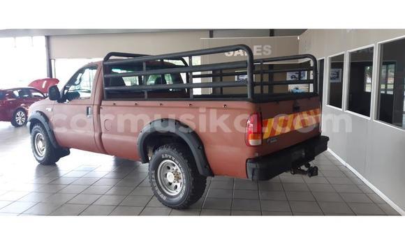 Tenga Tsaru Ford Ranger Tsvuku Mota in Beitbridge in Matabeleland South Tenga Tsaru Ford Ranger Tsvuku Mota in Beitbridge in Matabeleland South