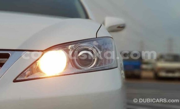 Acheter Import Voiture Lexus ES Blanc à Import - Dubai, Harare Acheter Import Voiture Lexus ES Blanc à Import - Dubai, Harare