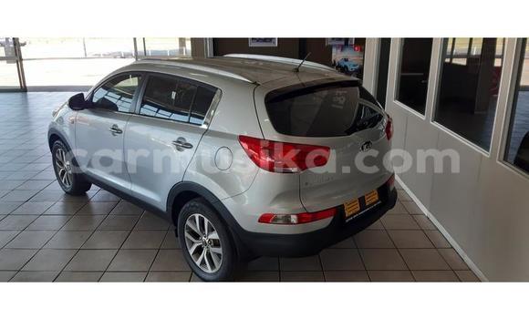 Acheter Occasion Voiture Kia Sportage Gris à Beitbridge, Matabeleland South Acheter Occasion Voiture Kia Sportage Gris à Beitbridge, Matabeleland South