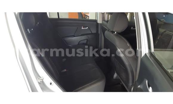 Acheter Occasion Voiture Kia Sportage Gris à Beitbridge, Matabeleland South Acheter Occasion Voiture Kia Sportage Gris à Beitbridge, Matabeleland South