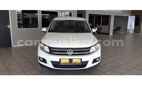 Acheter Occasion Voiture Volkswagen Tiguan Blanc à Beitbridge, Matabeleland South Acheter Occasion Voiture Volkswagen Tiguan Blanc à Beitbridge, Matabeleland South