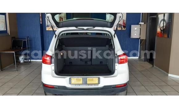 Acheter Occasion Voiture Volkswagen Tiguan Blanc à Beitbridge, Matabeleland South Acheter Occasion Voiture Volkswagen Tiguan Blanc à Beitbridge, Matabeleland South