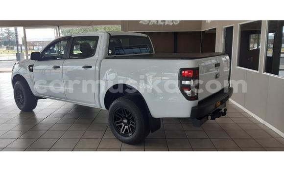 Acheter Occasion Voiture Ford Ranger Blanc à Beitbridge, Matabeleland South Acheter Occasion Voiture Ford Ranger Blanc à Beitbridge, Matabeleland South