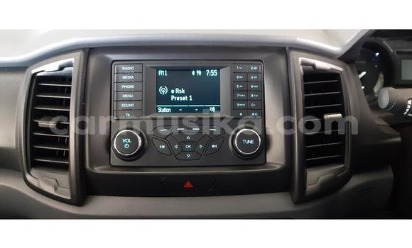 Acheter Occasion Voiture Ford Ranger Blanc à Beitbridge, Matabeleland South Acheter Occasion Voiture Ford Ranger Blanc à Beitbridge, Matabeleland South