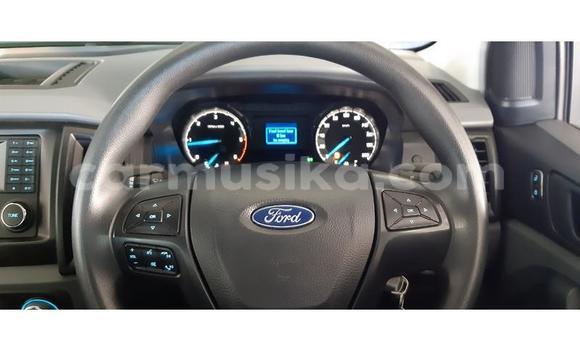 Acheter Occasion Voiture Ford Ranger Blanc à Beitbridge, Matabeleland South Acheter Occasion Voiture Ford Ranger Blanc à Beitbridge, Matabeleland South