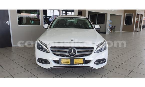 Acheter Occasion Voiture Mercedes‒Benz CLS-klasse Blanc à Beitbridge, Matabeleland South Acheter Occasion Voiture Mercedes‒Benz CLS-klasse Blanc à Beitbridge, Matabeleland South