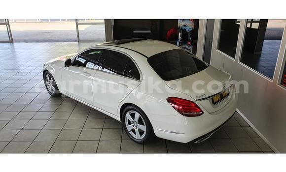 Acheter Occasion Voiture Mercedes‒Benz CLS-klasse Blanc à Beitbridge, Matabeleland South Acheter Occasion Voiture Mercedes‒Benz CLS-klasse Blanc à Beitbridge, Matabeleland South