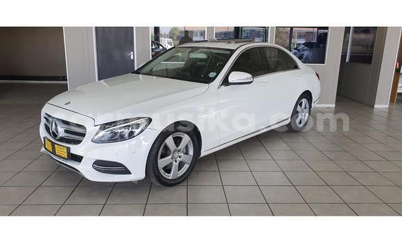 Acheter Occasion Voiture Mercedes‒Benz CLS-klasse Blanc à Beitbridge, Matabeleland South Acheter Occasion Voiture Mercedes‒Benz CLS-klasse Blanc à Beitbridge, Matabeleland South