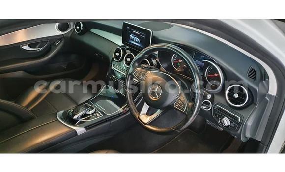 Acheter Occasion Voiture Mercedes‒Benz CLS-klasse Blanc à Beitbridge, Matabeleland South Acheter Occasion Voiture Mercedes‒Benz CLS-klasse Blanc à Beitbridge, Matabeleland South