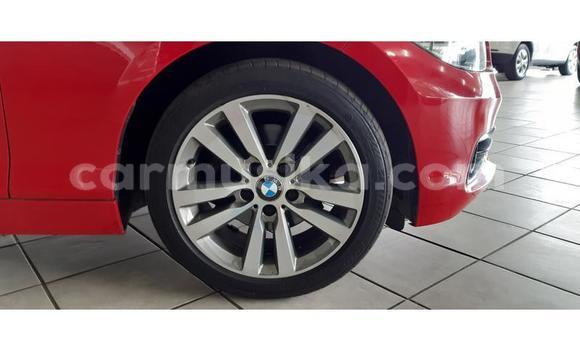 Tenga Tsaru BMW 3–Series Tsvuku Mota in Beitbridge in Matabeleland South Tenga Tsaru BMW 3–Series Tsvuku Mota in Beitbridge in Matabeleland South