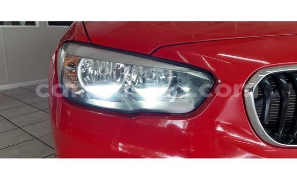 Tenga Tsaru BMW 3–Series Tsvuku Mota in Beitbridge in Matabeleland South Tenga Tsaru BMW 3–Series Tsvuku Mota in Beitbridge in Matabeleland South