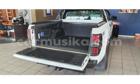 Acheter Occasion Voiture Ford Ranger Blanc à Beitbridge, Matabeleland South Acheter Occasion Voiture Ford Ranger Blanc à Beitbridge, Matabeleland South