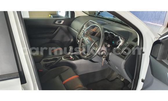 Acheter Occasion Voiture Ford Ranger Blanc à Beitbridge, Matabeleland South Acheter Occasion Voiture Ford Ranger Blanc à Beitbridge, Matabeleland South