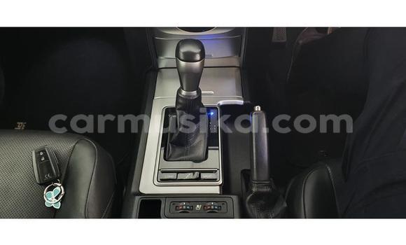 Nunua Ilio tumika Toyota Land Cruiser Prado Nyeupe Gari ndani ya Beitbridge nchini Matabeleland Kusini Nunua Ilio tumika Toyota Land Cruiser Prado Nyeupe Gari ndani ya Beitbridge nchini Matabeleland Kusini