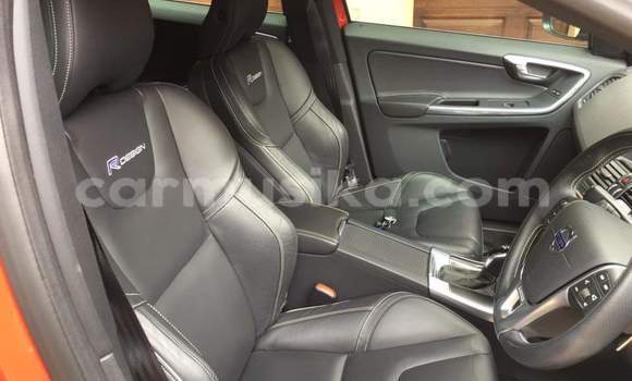 Tenga Tsaru Volvo XC60 Tsvuku Mota in Beitbridge in Matabeleland South Tenga Tsaru Volvo XC60 Tsvuku Mota in Beitbridge in Matabeleland South