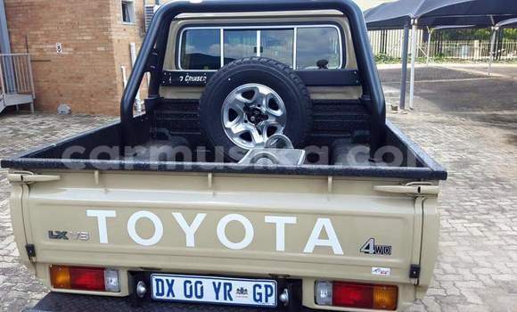 Buy Used Toyota Land Cruiser Other Car in Beitbridge in Matabeleland South Buy Used Toyota Land Cruiser Other Car in Beitbridge in Matabeleland South