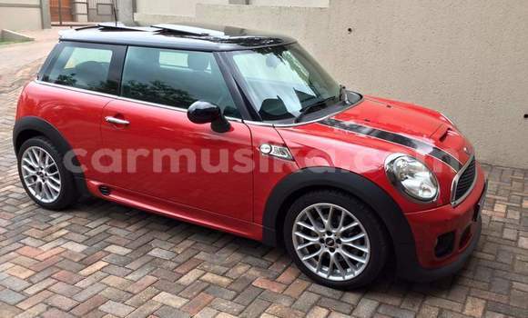 Tenga Tsaru MINI Cooper Tsvuku Mota in Beitbridge in Matabeleland South Tenga Tsaru MINI Cooper Tsvuku Mota in Beitbridge in Matabeleland South