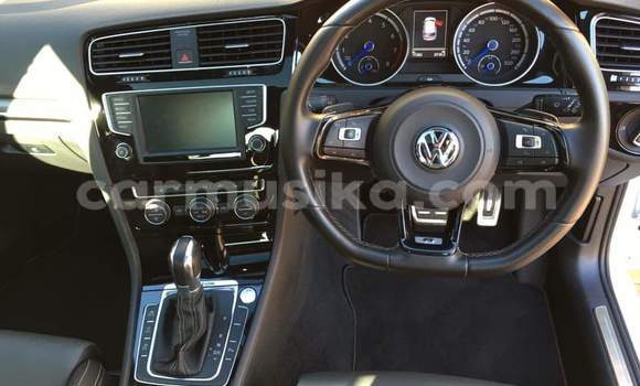 Tenga Tsaru Volkswagen Golf R Chena Mota in Beitbridge in Matabeleland South Tenga Tsaru Volkswagen Golf R Chena Mota in Beitbridge in Matabeleland South